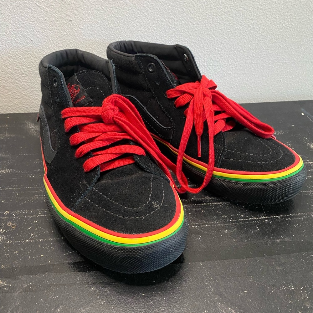 Used Vans Black Rasta Skate Mid Size 8